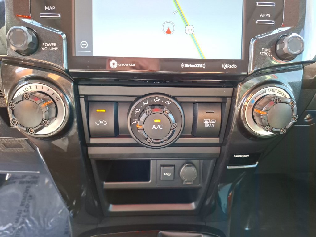 Used 2021 Toyota 4Runner Venture w/ Moonroof Package AWD/4WD image 24