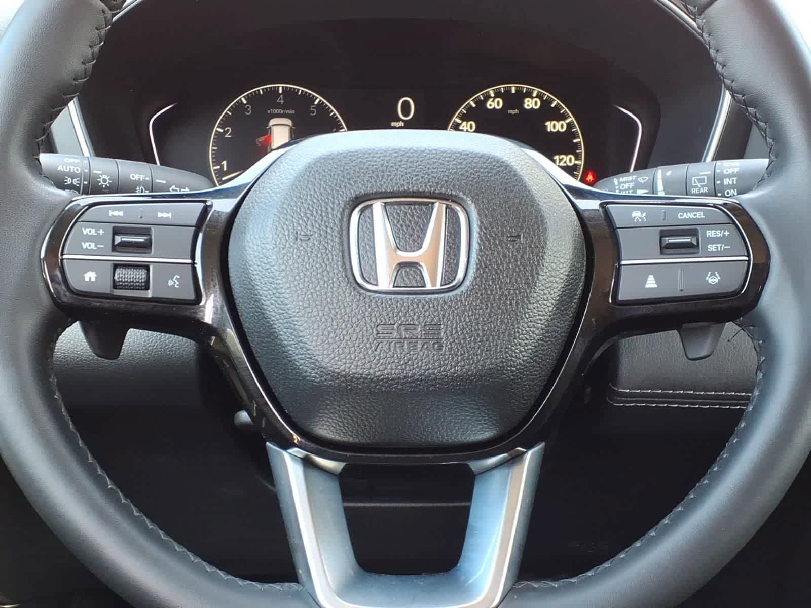 Used 2025 Honda Pilot EX-L image 16