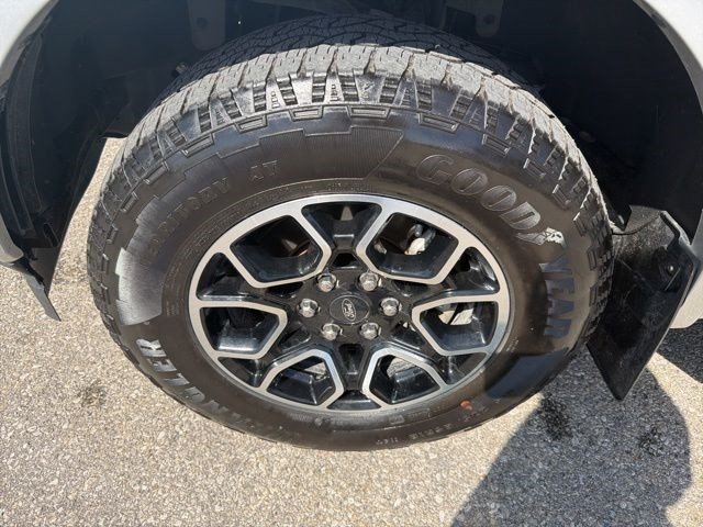 Used 2018 Ford F150 Lariat AWD/4WD image 9
