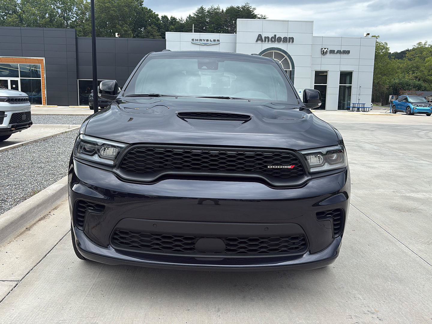 Used 2025 Dodge Durango R/T AWD/4WD image 2
