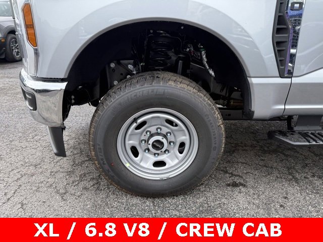 New 2026 Ford F250 XL image 4