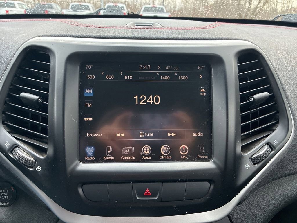 Used 2015 Jeep Cherokee Trailhawk w/ Comfort/Convenience Group image 21