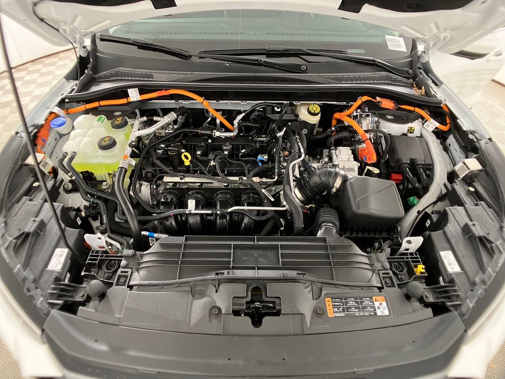 New 2026 Ford Escape SE w/ PHEV Premium Package FWD image 31