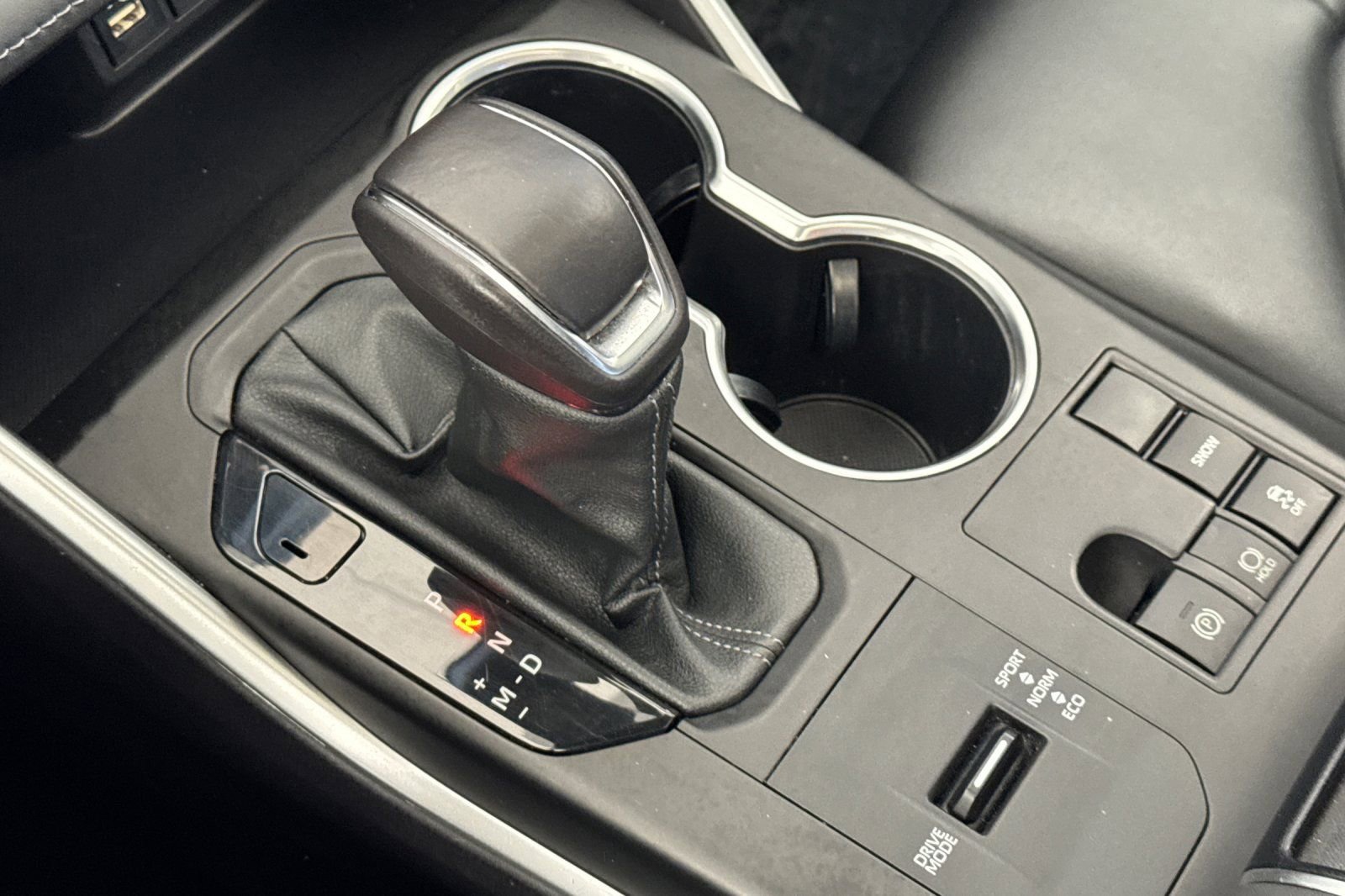 Used 2023 Toyota Highlander XLE image 21