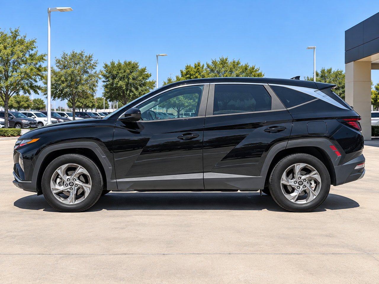 Used 2024 Hyundai Tucson SE FWD image 4