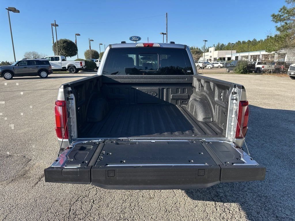 New 2025 Ford F150 Platinum w/ Equipment Group 702A High AWD/4WD image 9