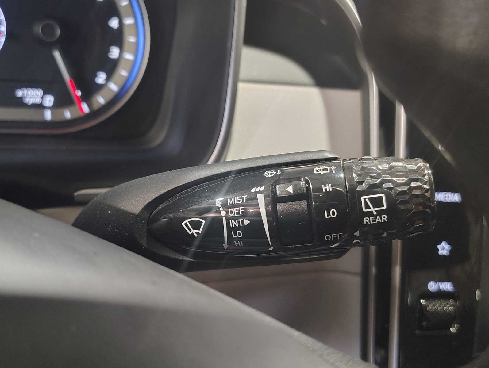 Certified 2024 Hyundai Tucson SE FWD image 18