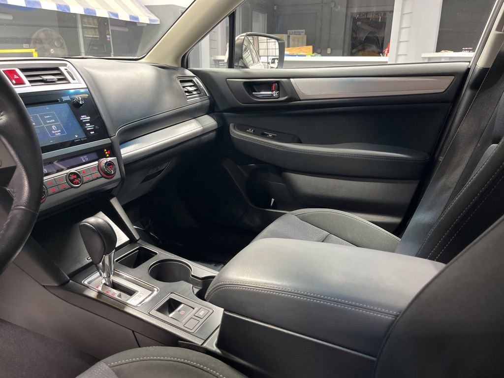 Used 2017 Subaru Legacy 2.5i Premium AWD/4WD image 22