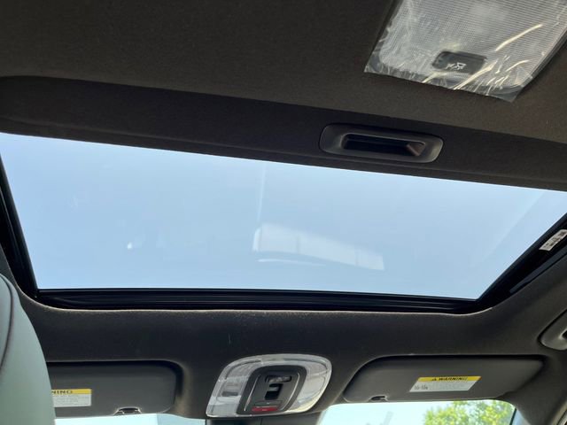 New 2025 Hyundai Elantra Limited image 19