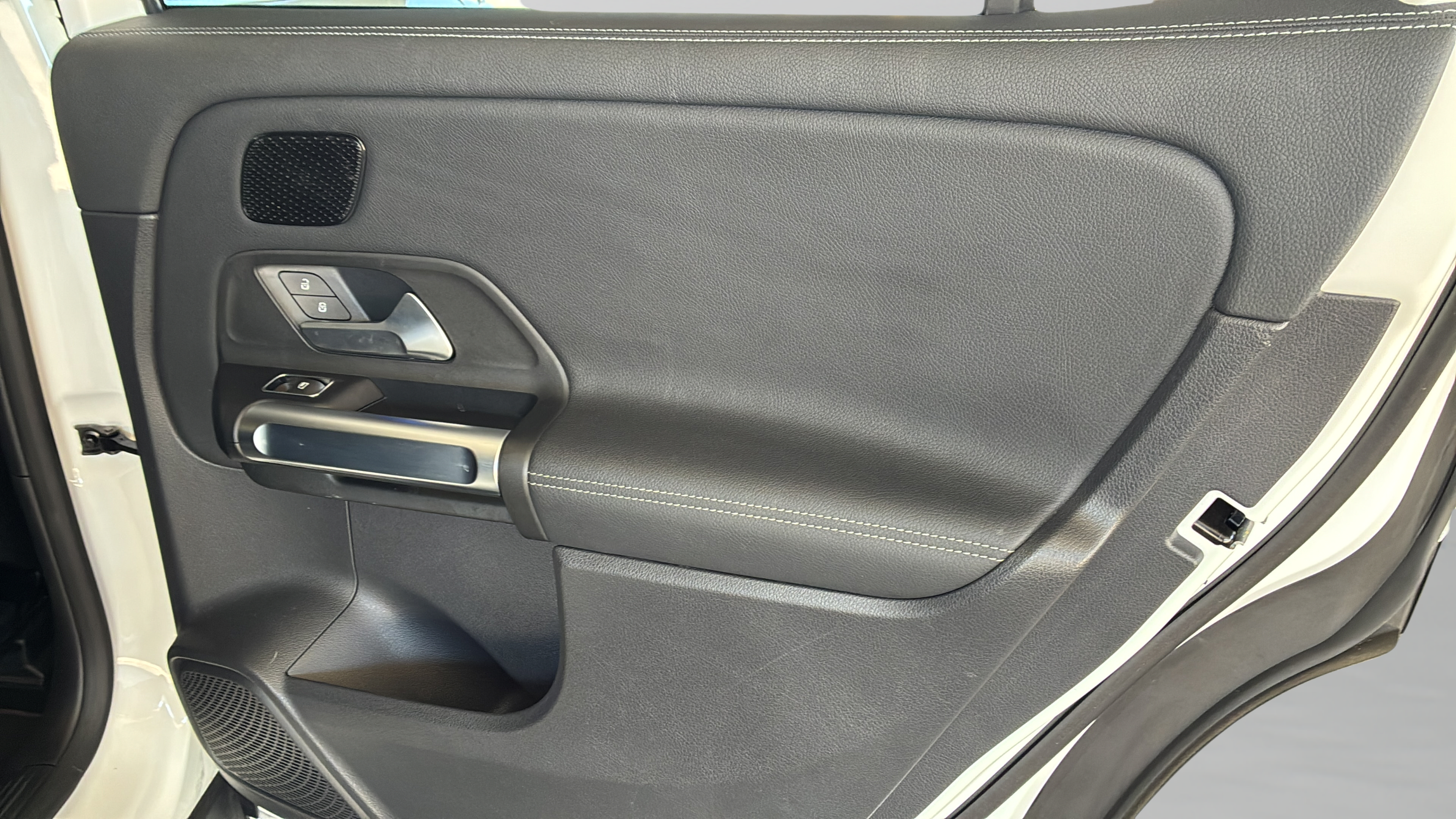 Used 2024 Mercedes-Benz EQB 250+ image 23