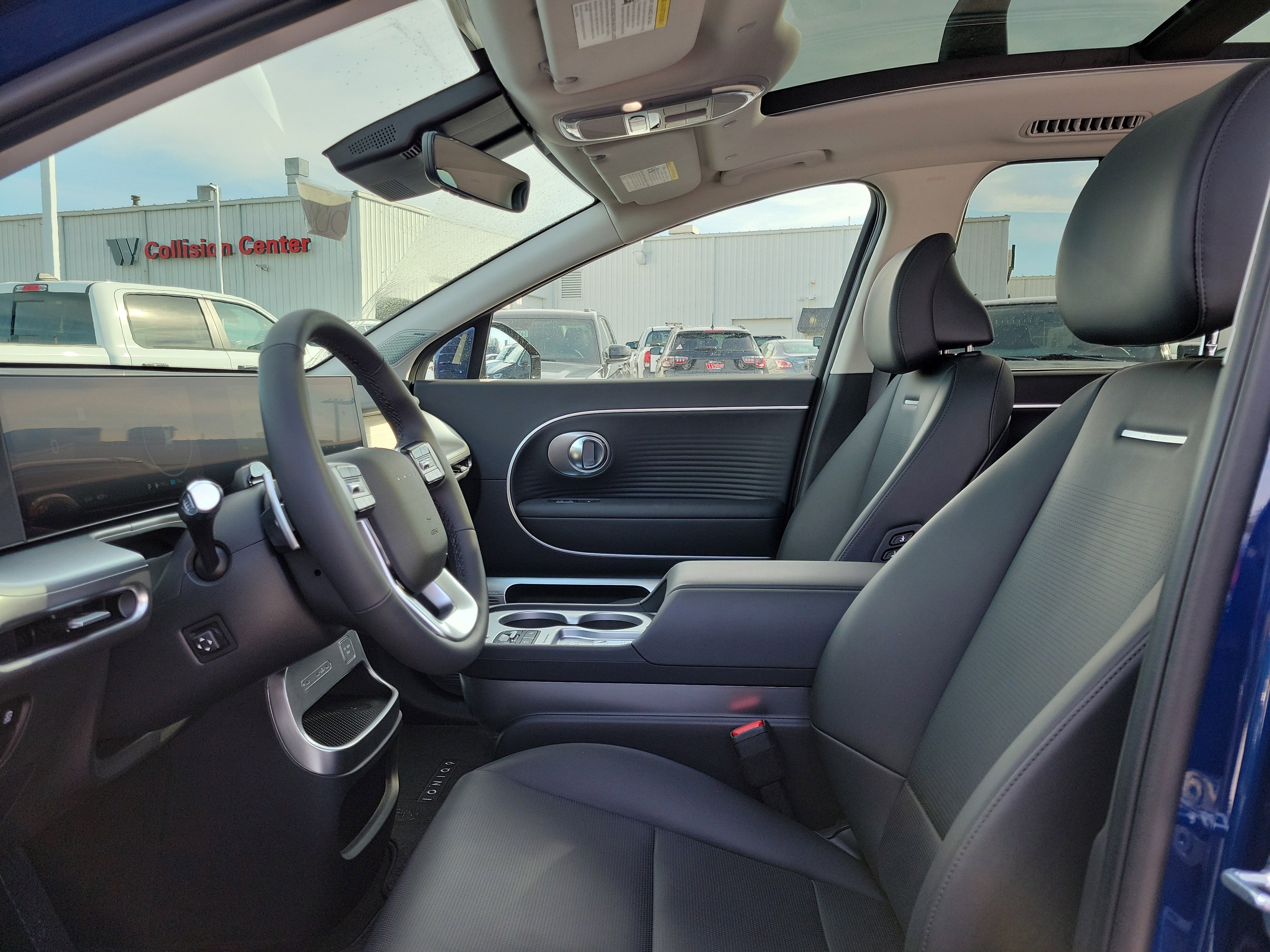 New 2026 Hyundai Ioniq 9 Limited image 15