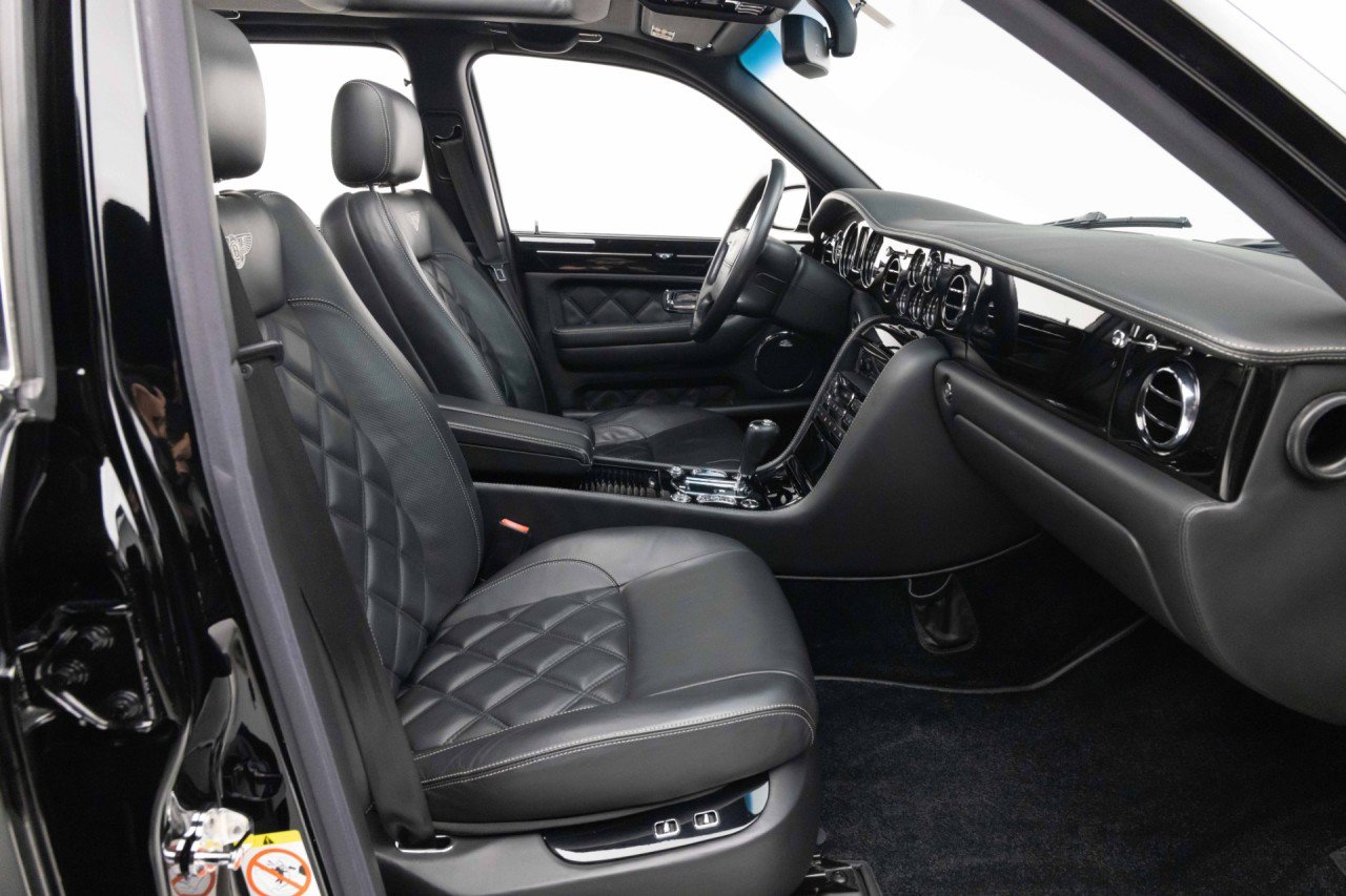 Used 2009 Bentley Arnage T RWD image 16