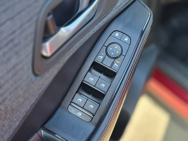 Used 2023 Nissan Rogue SV FWD image 22
