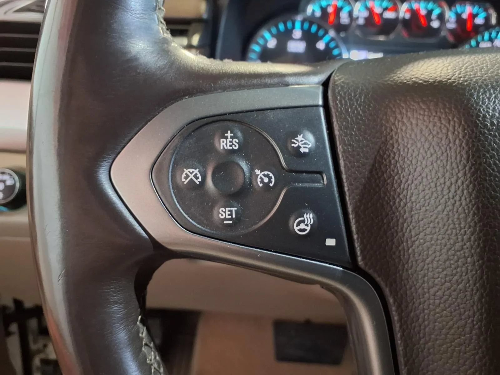 Used 2015 Chevrolet Tahoe LTZ w/ Texas Edition AWD/4WD image 26