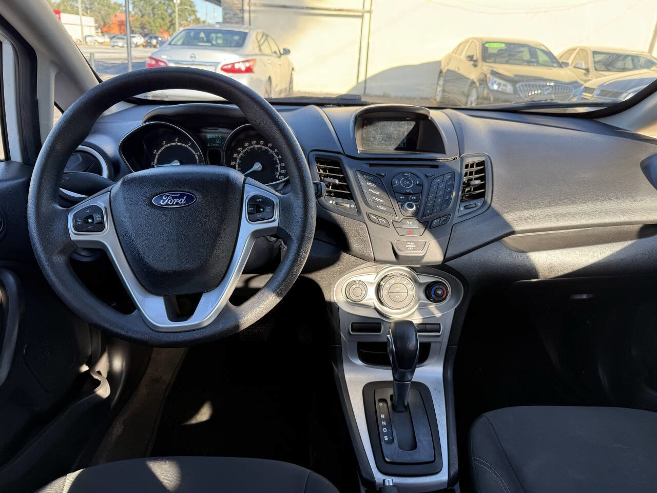 Used 2017 Ford Fiesta SE image 14