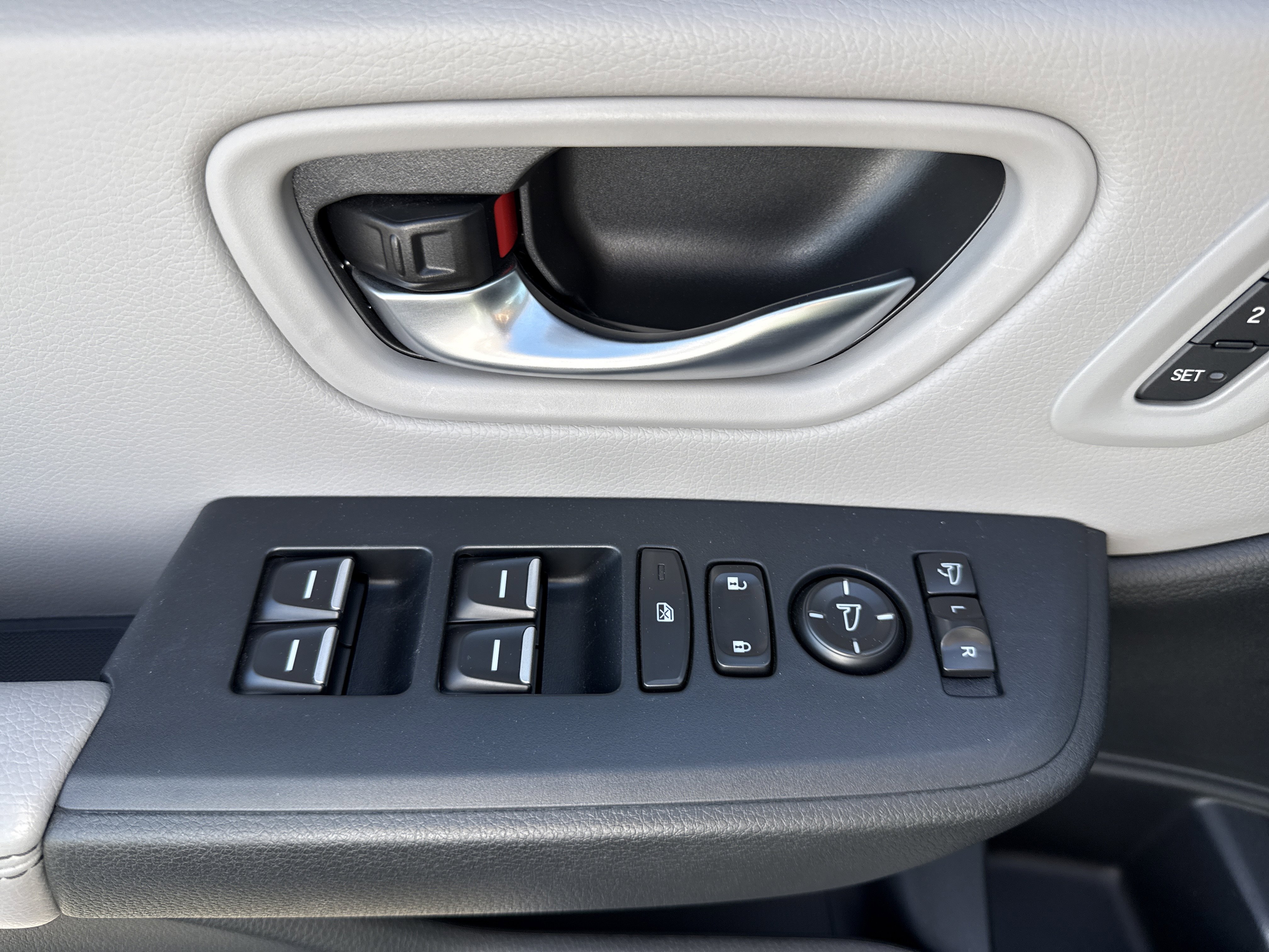 Used 2024 Honda Pilot Elite image 18