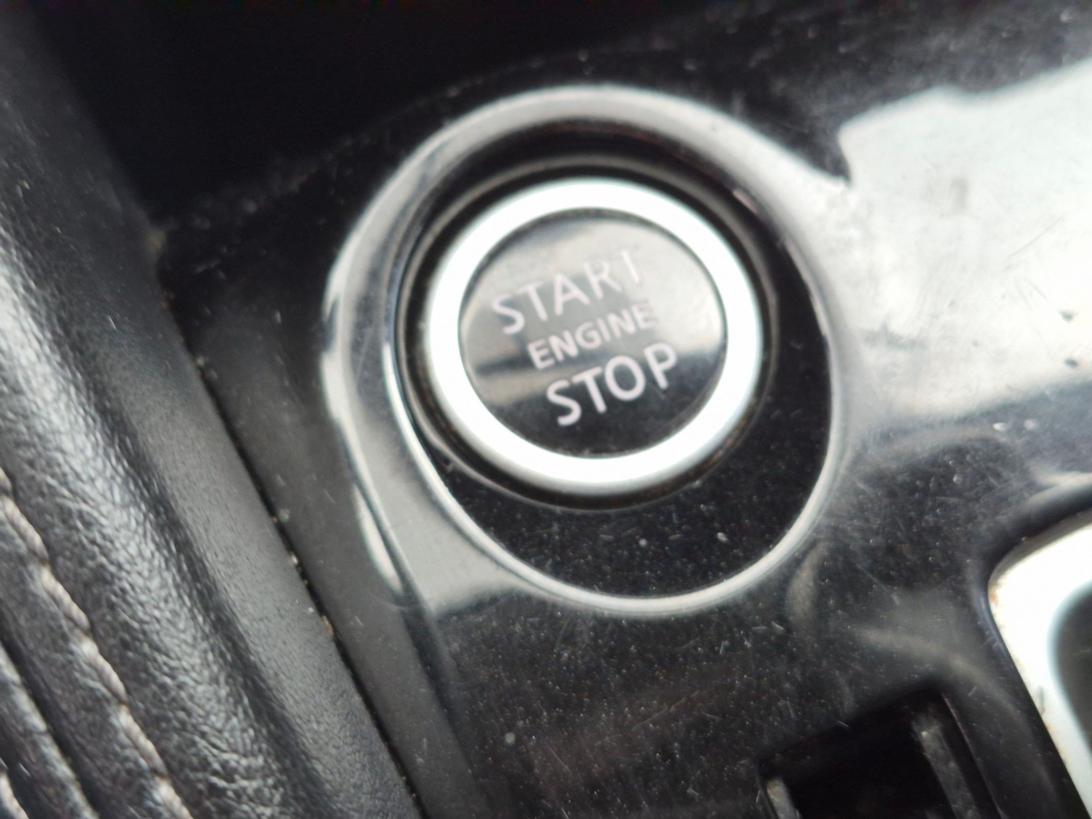 Used 2019 Nissan Kicks SV FWD image 26