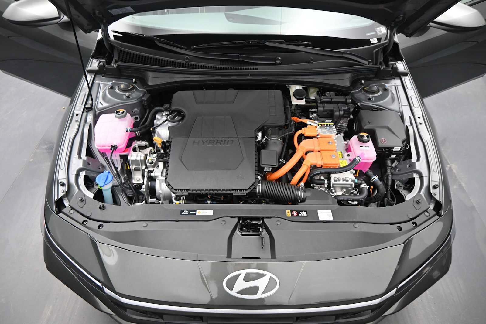 New 2026 Hyundai Elantra Hybrid FWD image 25