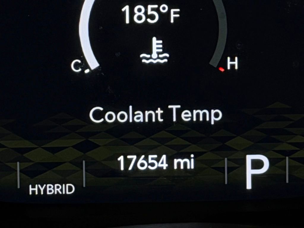Used 2024 Jeep Wrangler Unlimited AWD/4WD image 15