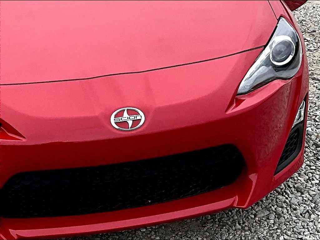 Used 2015 Scion FR-S image 22