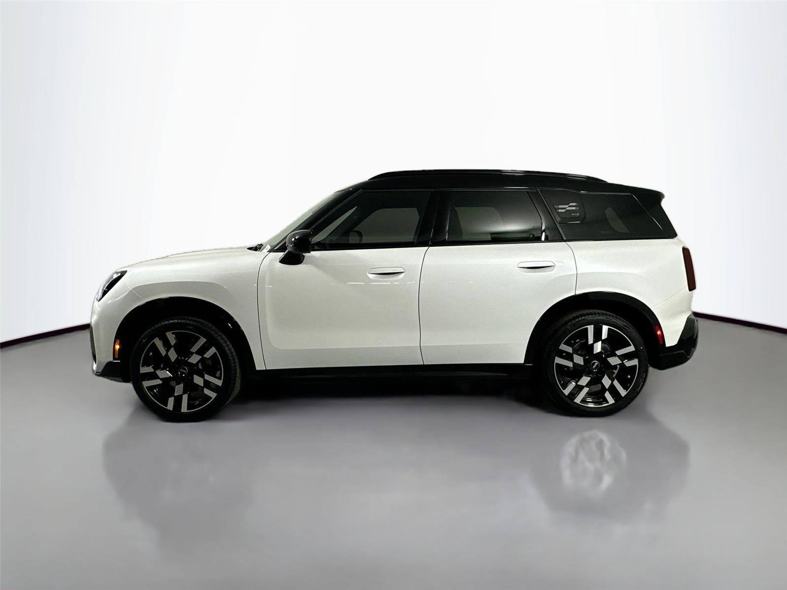 New 2026 MINI Cooper Countryman S w/ Comfort Package Max AWD/4WD image 8
