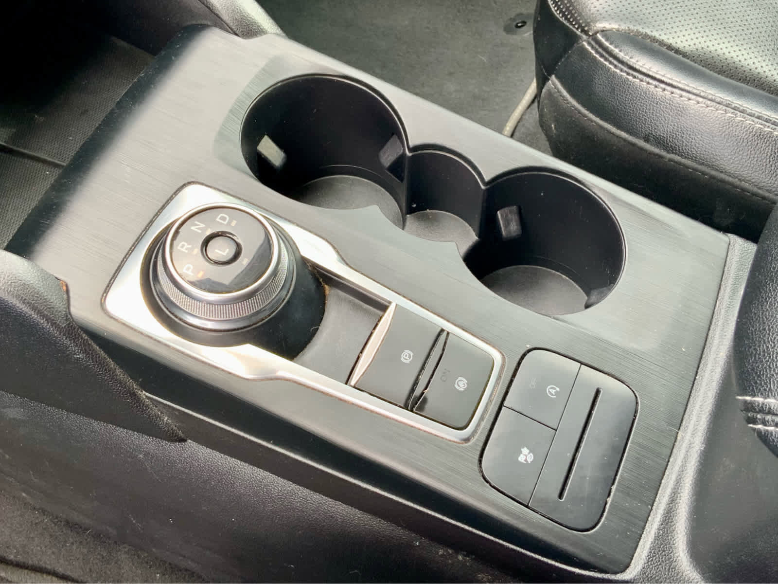 Used 2022 Ford Escape SEL image 41