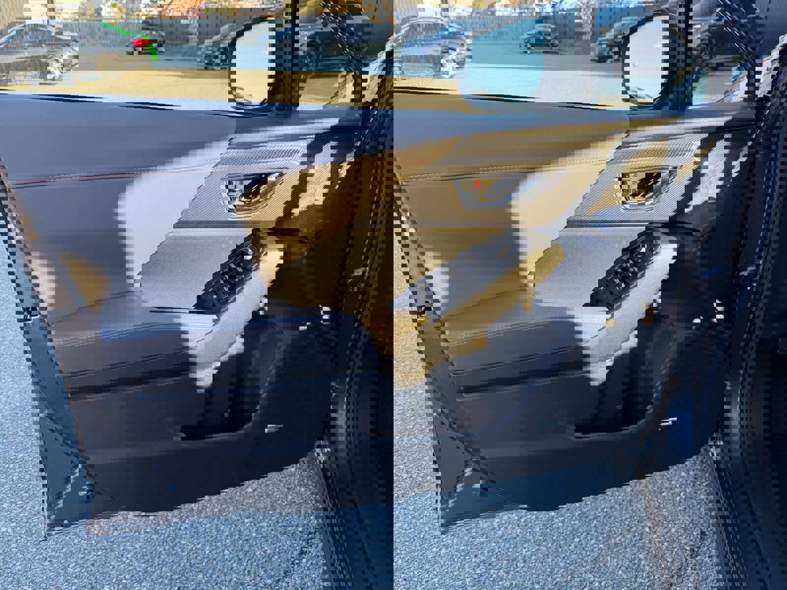 Used 2025 Subaru Crosstrek 2.5i Limited w/ Popular Package #4A image 19