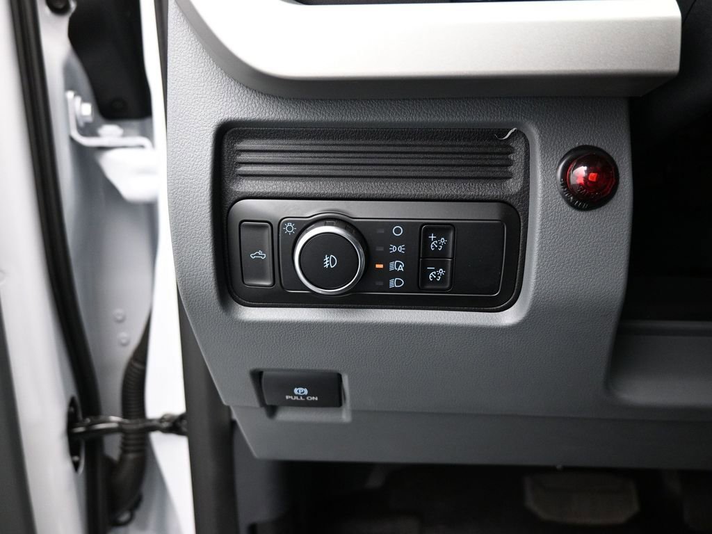 New 2025 Ford F550 2WD Regular Cab Super Duty image 11