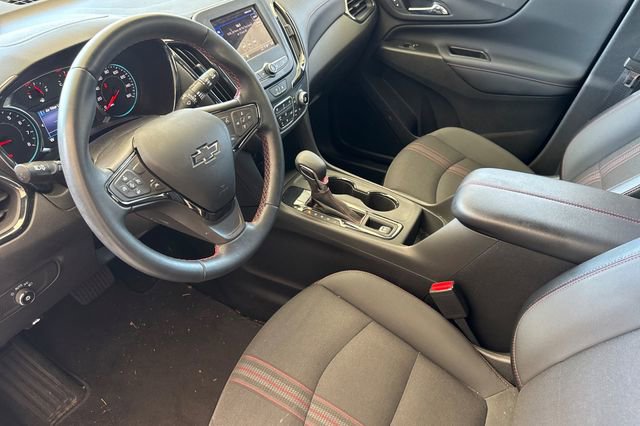 Used 2023 Chevrolet Equinox RS FWD image 10