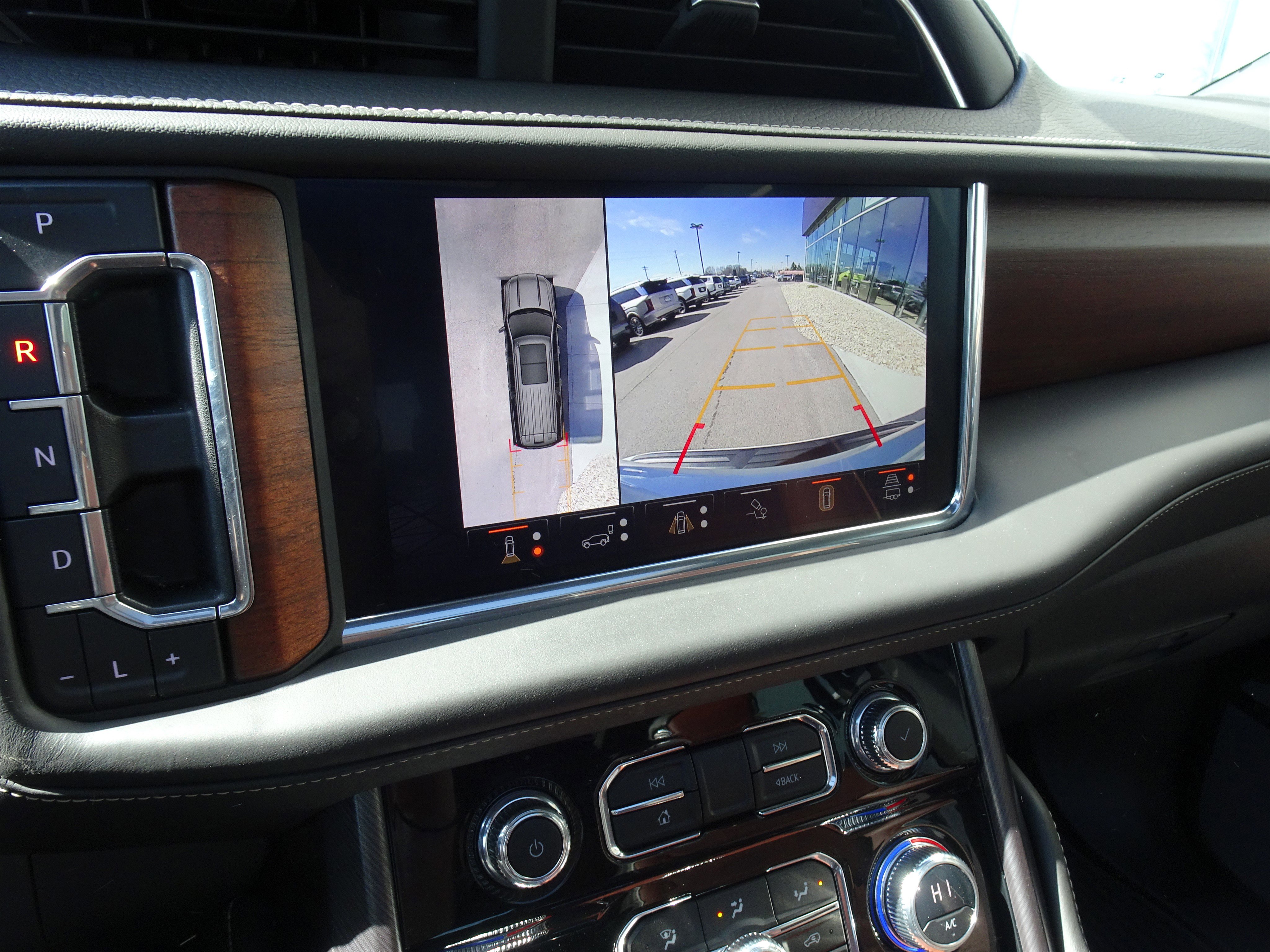 Used 2023 GMC Yukon Denali Ultimate image 20