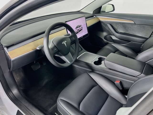 Used 2023 Tesla Model 3 Standard Range RWD image 9