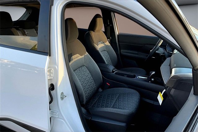 New 2026 Nissan Kicks SV image 9