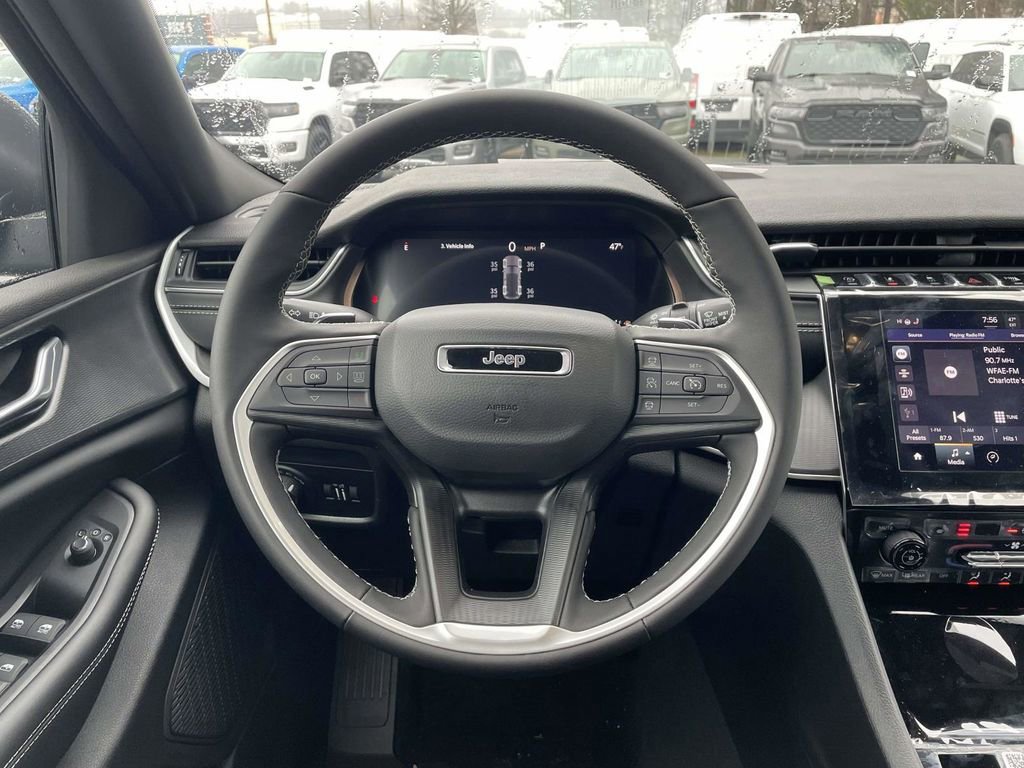 New 2025 Jeep Grand Cherokee Laredo X w/ Luxury Tech Group I image 23