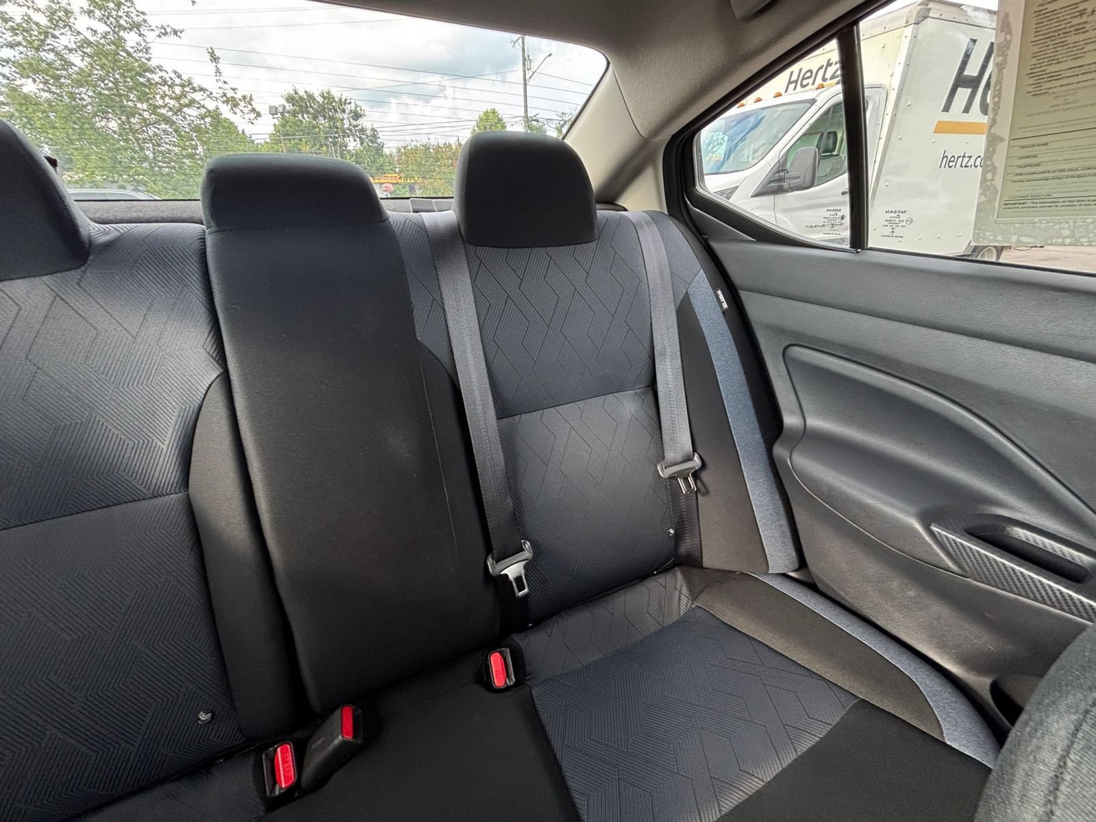 Used 2025 Nissan Versa SV FWD image 36