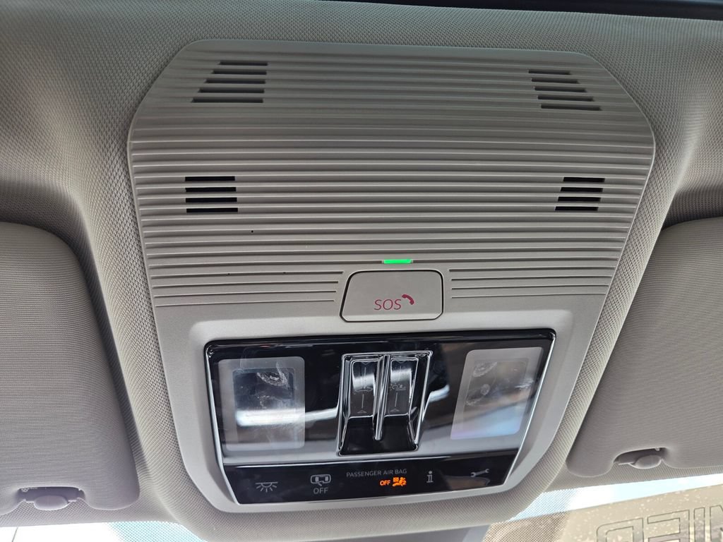 Used 2026 Volkswagen Atlas SE w/ Panoramic Sunroof Package FWD image 18