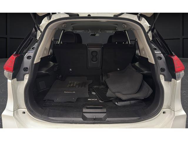 Used 2017 Nissan Rogue S image 23