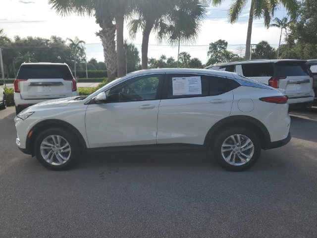 Certified 2024 Buick Envista Preferred w/ Advanced Safety Package FWD image 2