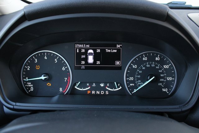 Used 2018 Ford EcoSport SE w/ SE Convenience Package image 11