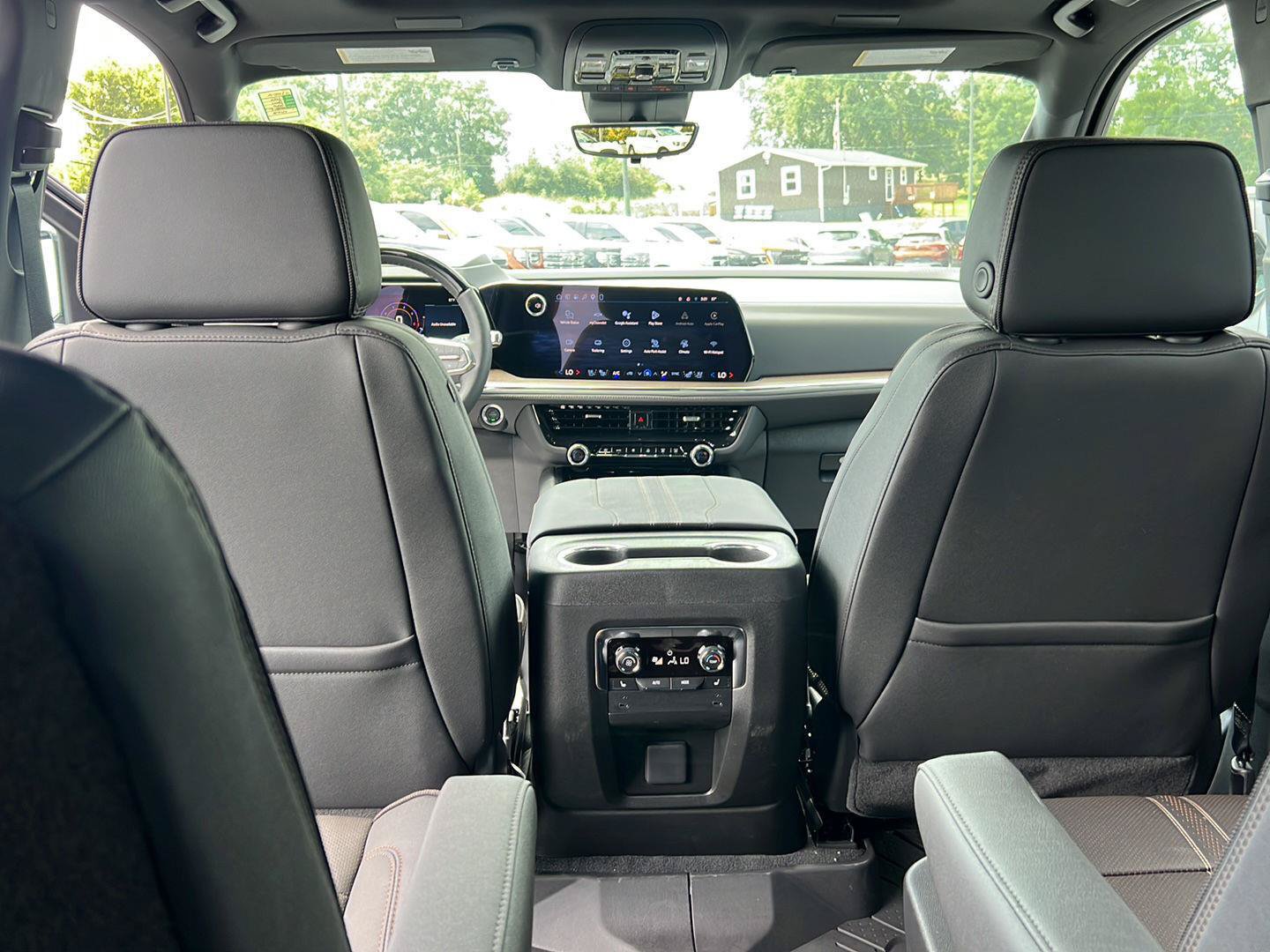 New 2026 Chevrolet Tahoe High Country AWD/4WD image 37