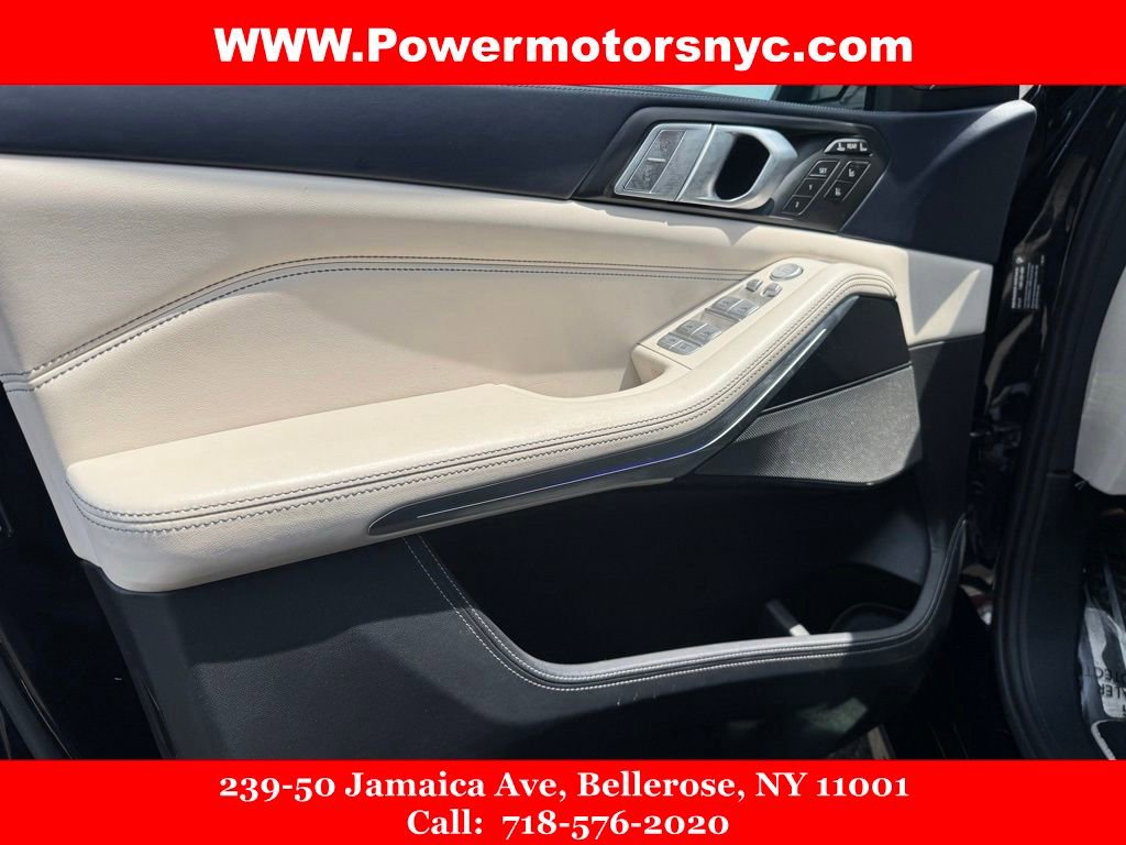 Used 2019 BMW X7 xDrive40i w/ Premium Package AWD/4WD image 17
