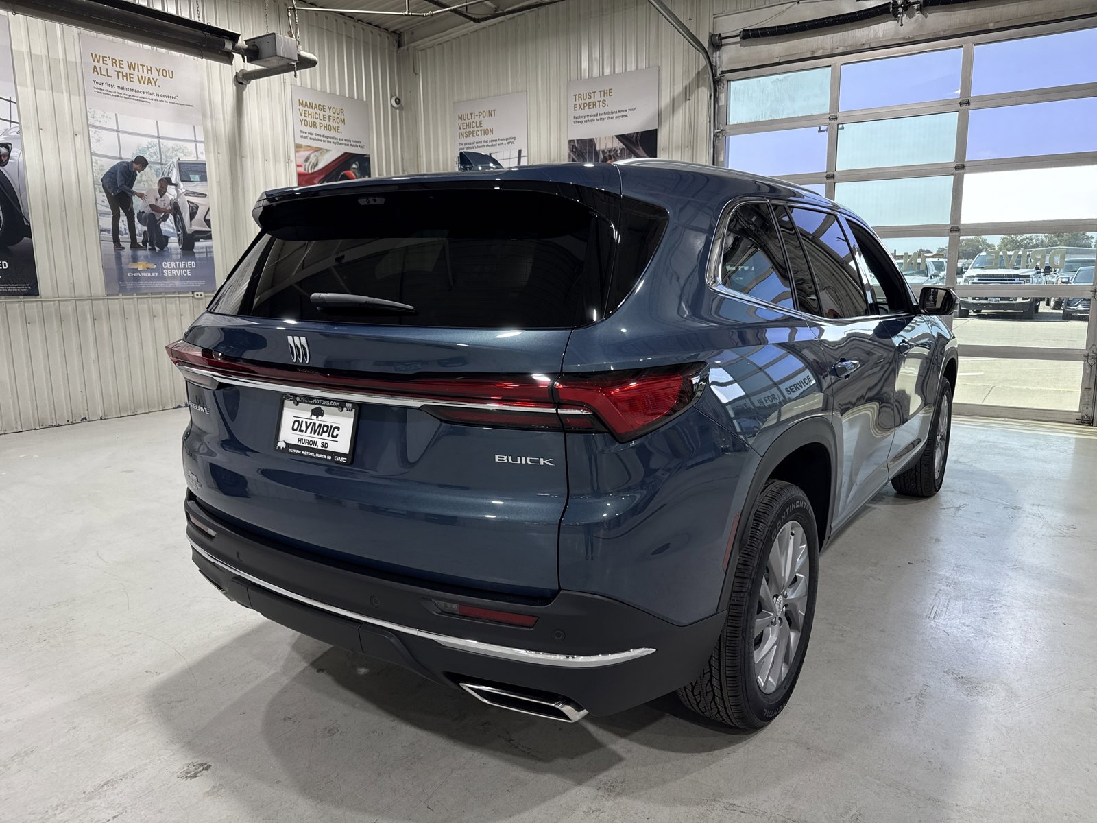 New 2026 Buick Enclave Preferred w/ Power Package image 5