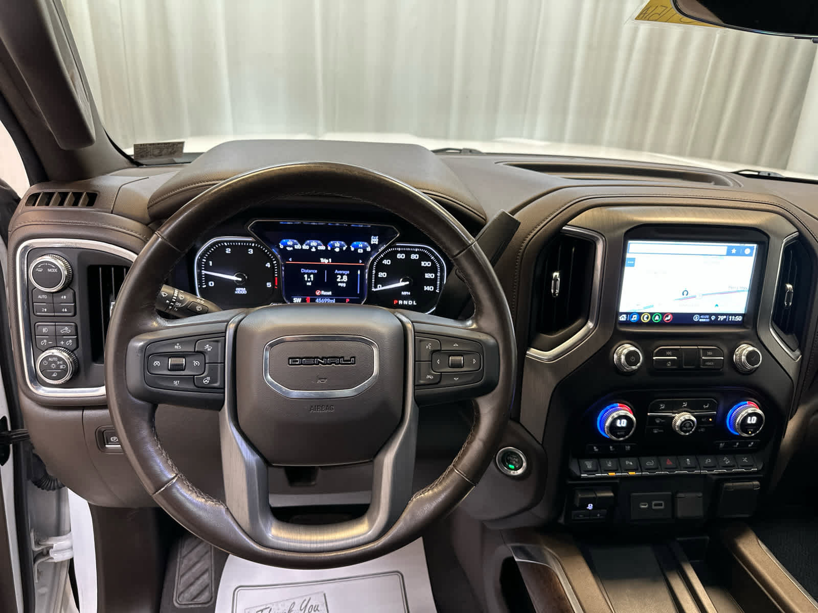 Used 2023 GMC Sierra 3500 Denali w/ Denali Ultimate Package AWD/4WD image 4