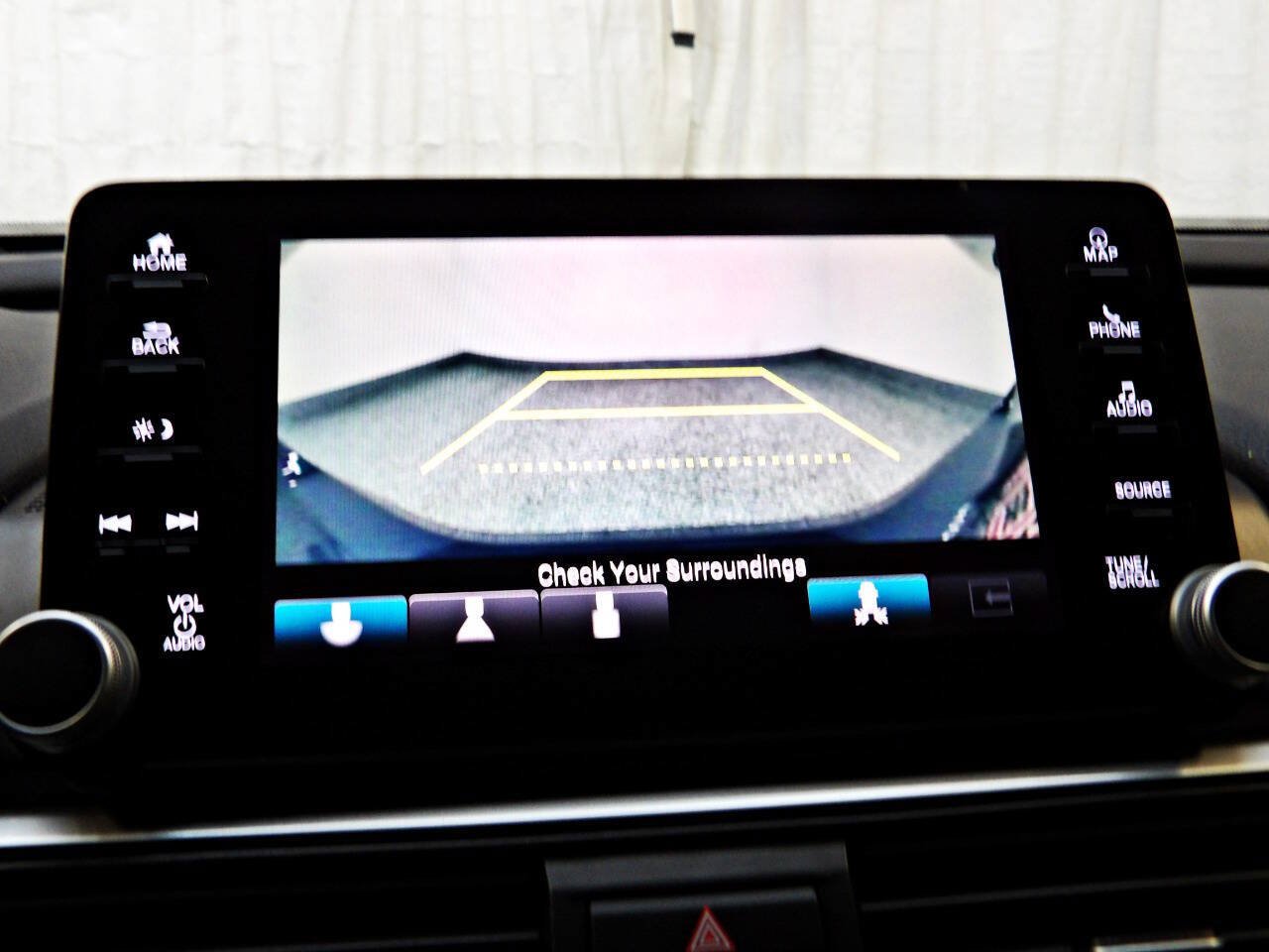 Used 2018 Honda Accord Touring image 17