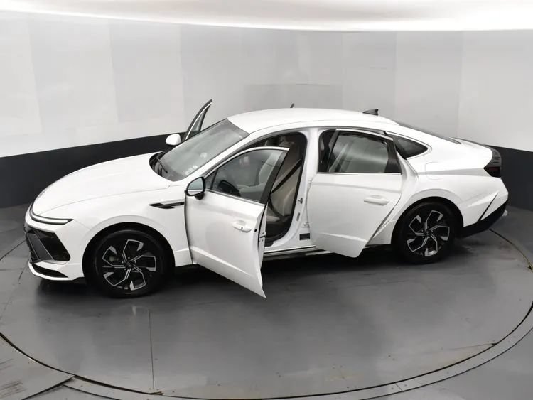 Used 2024 Hyundai Sonata SEL FWD image 7
