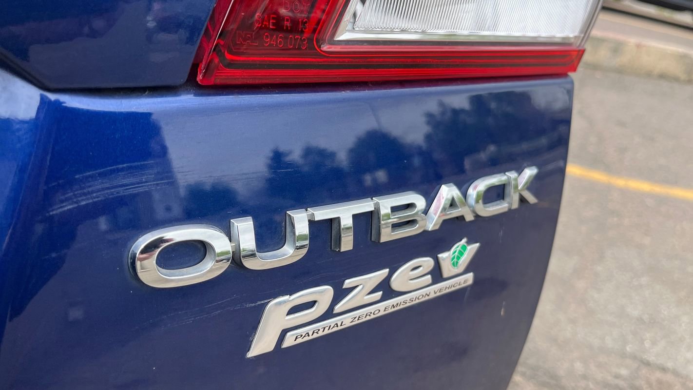 Used 2017 Subaru Outback 2.5i Limited AWD/4WD image 27