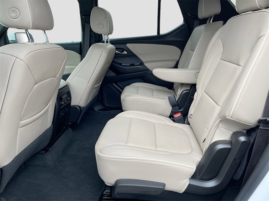 Used 2023 Chevrolet Traverse Premier image 25