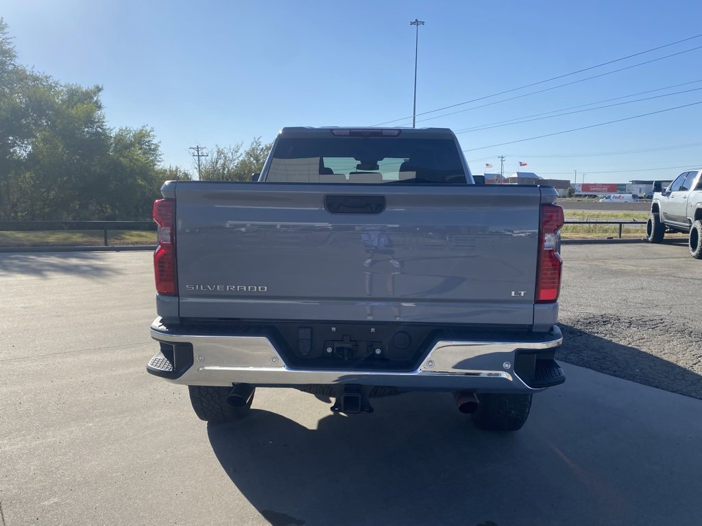 Used 2024 Chevrolet Silverado 2500 LT w/ Texas Edition image 4