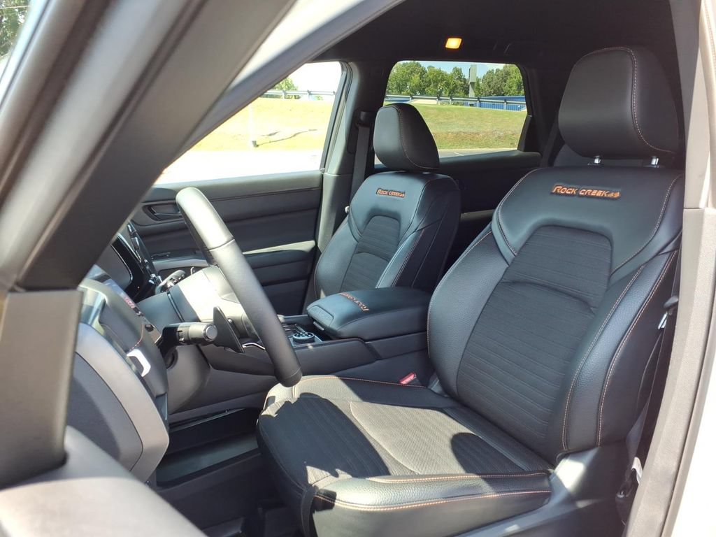 Used 2024 Nissan Pathfinder Rock Creek AWD/4WD image 2