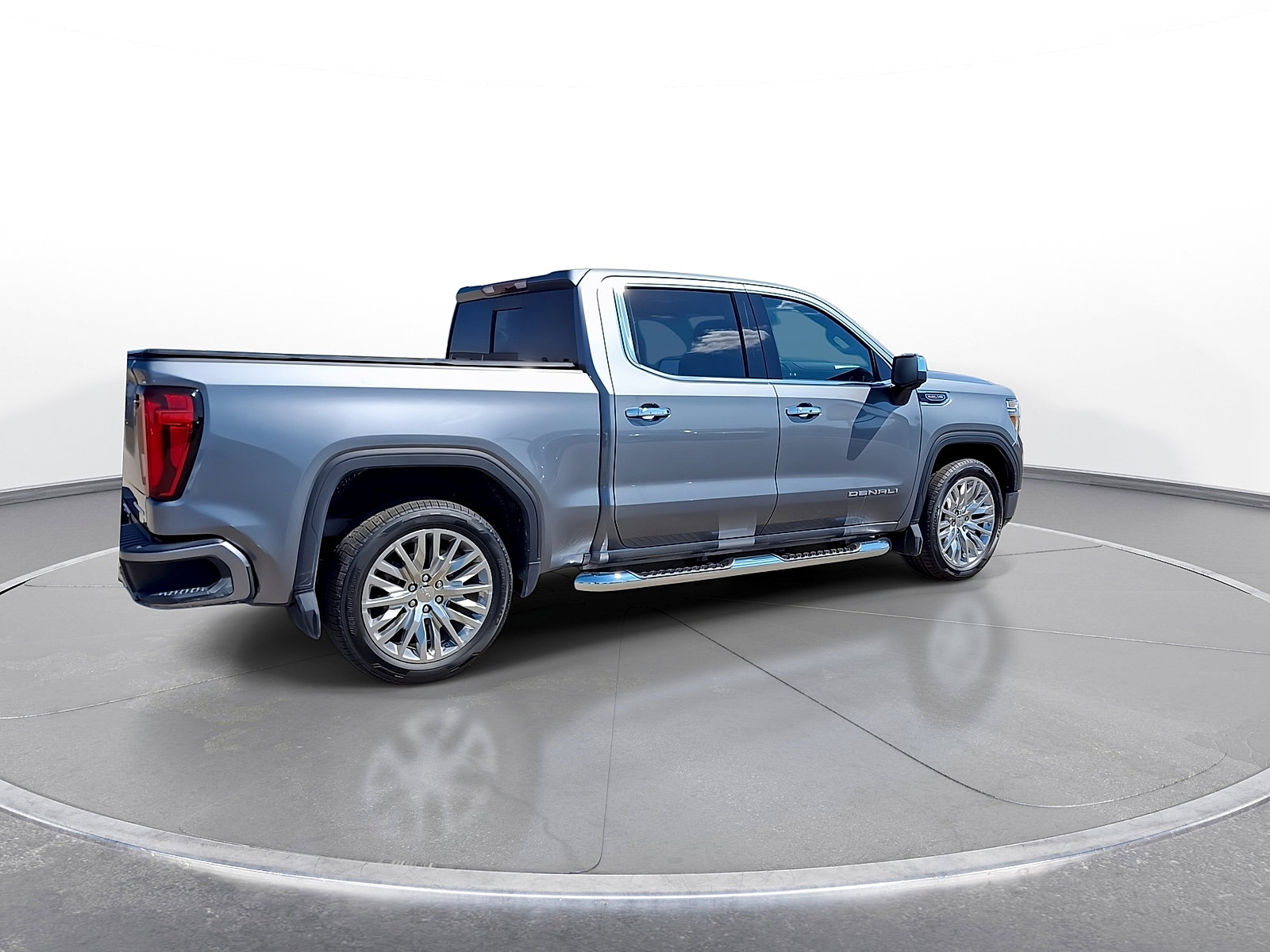 Used 2019 GMC Sierra 1500 Denali w/ Denali Ultimate Package AWD/4WD image 8