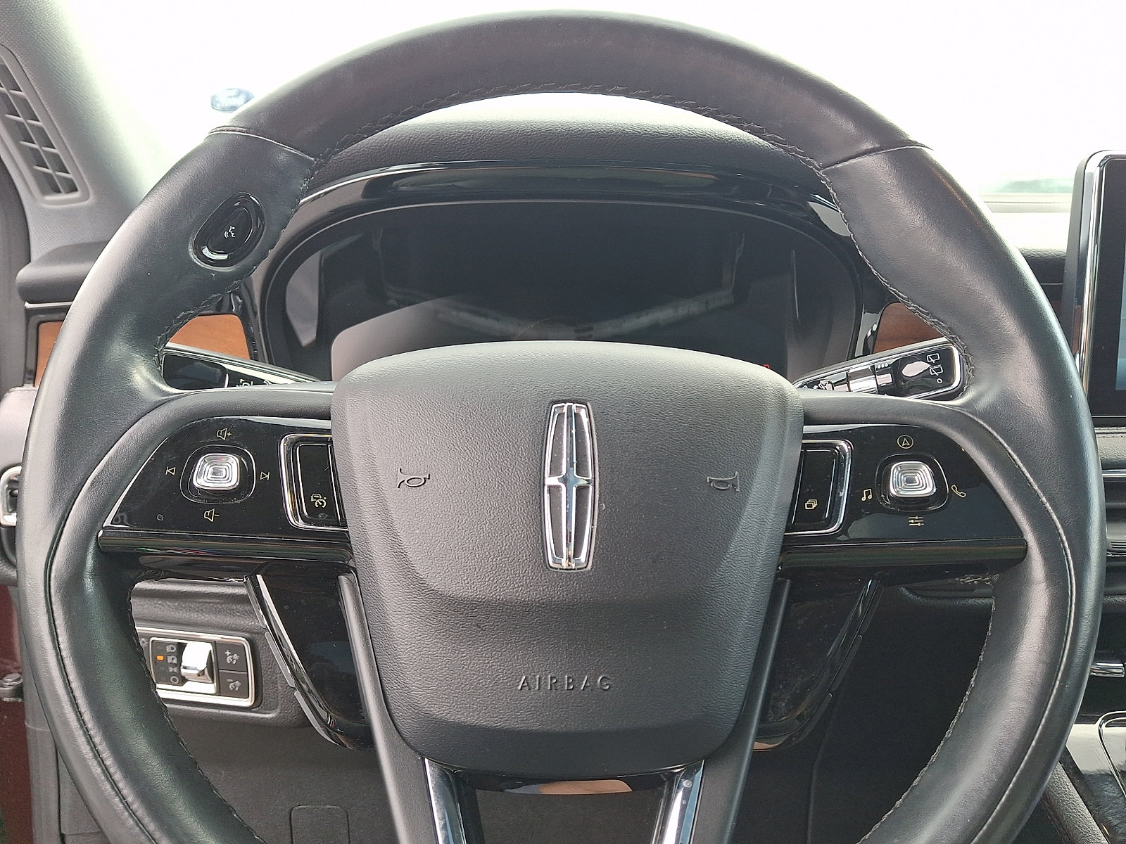 Used 2020 Lincoln Corsair Reserve w/ Equipment Group 202A AWD/4WD image 20